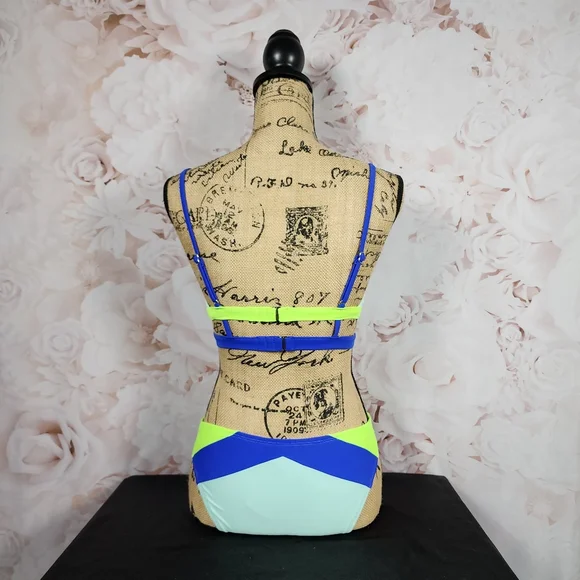 Green and Blue Colorblock Push-Up Cheeky Bikini Set - Picture 4 of 16